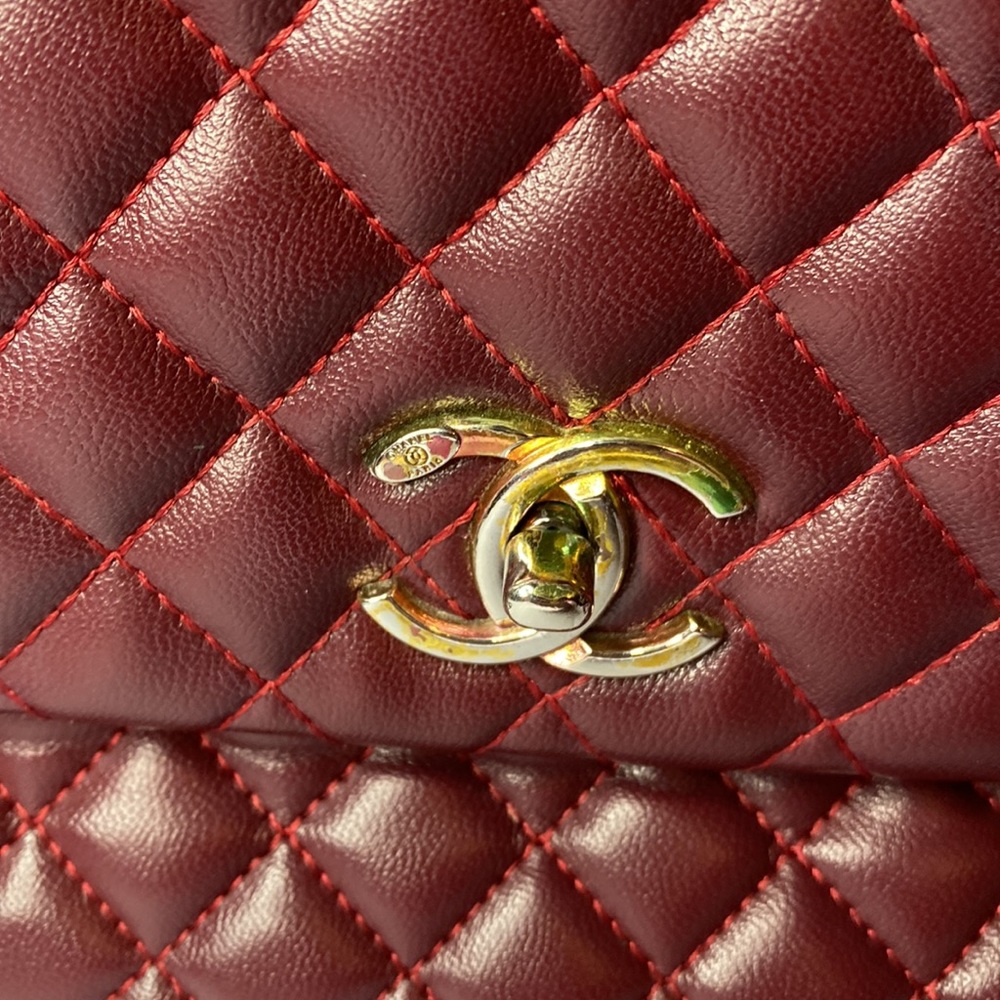 Vintage chanel CoCo medium burgundy purse - Picture 2 of 16